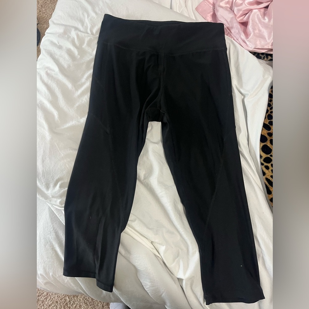 Black Reebok capri leggings